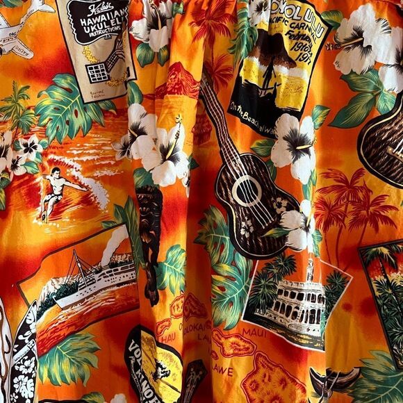 Vintage Hawaiian muumuu dress - Picture 3 of 9